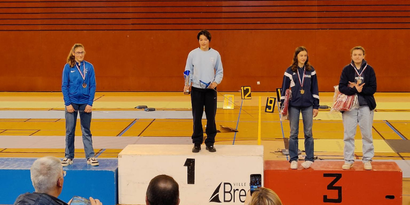 Podium dames 1/2 finale FDJ, sabre, Brest